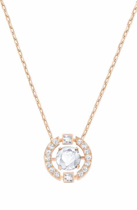 Swarovski Necklaces: Crystal Brilliance, Timeless Glamour, and Innovative Elegance